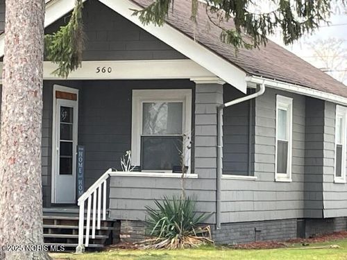 560 Bronx Dr, Toledo, OH, 43609-1755 | Card Image