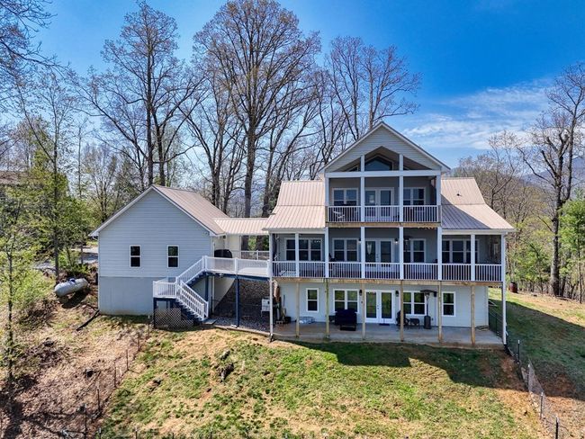 115 Wilson Mountain Smt, Home with 3 bedrooms, 3 bathrooms and 2 parking in Blairsville GA | Image 5