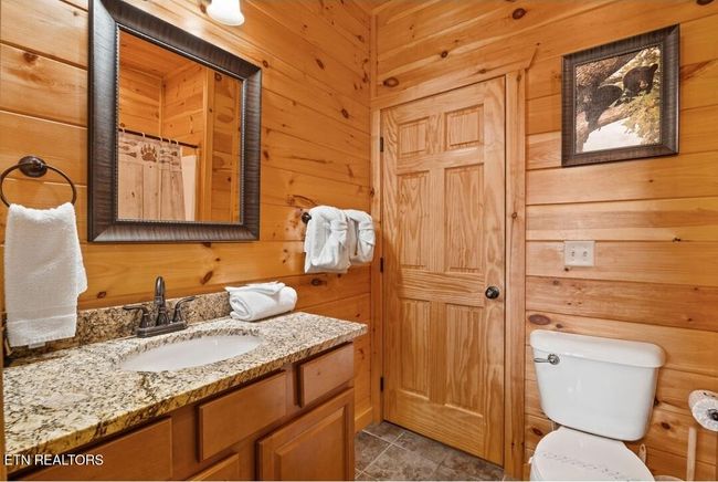880 Great Smoky Way, House other with 4 bedrooms, 4 bathrooms and null parking in Gatlinburg TN | Image 34