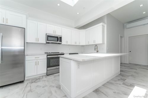 1-138 E Park Ave, Long Beach, NY, 11561-3564 | Card Image