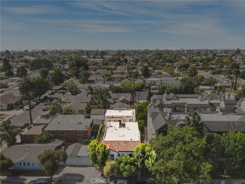 3822 7th St, Long Beach, CA 90804-5304