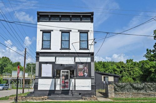 18 Pike St, Bromley, KY, 41016-1210 | Card Image