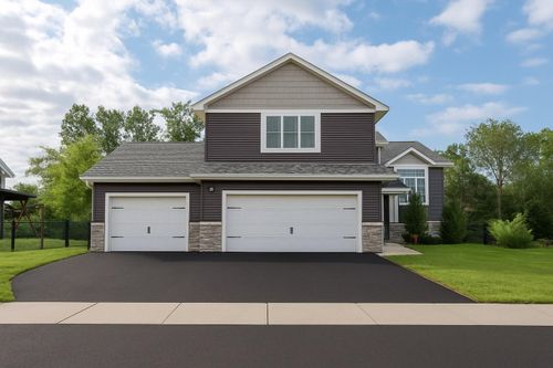 168 Raymond Ave, River Falls, WI, 54022-2669 | Card Image