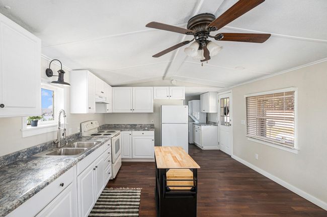 5710 Pear Ave, House other with 2 bedrooms, 1 bathrooms and null parking in Newaygo MI | Image 5