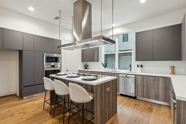 3056 Chimes St, Townhouse with 3 bedrooms, 4 bathrooms and null parking in Dallas TX | Image 6