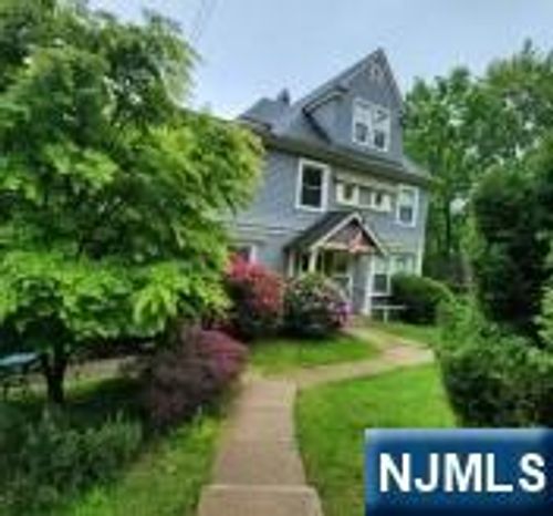 1283 Valley Rd, Wayne, NJ, 07470-7981 | Card Image