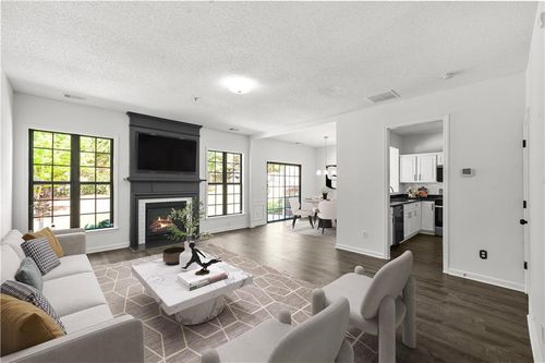 133 Regent Pl, Woodstock, GA, 30188-3661 | Card Image