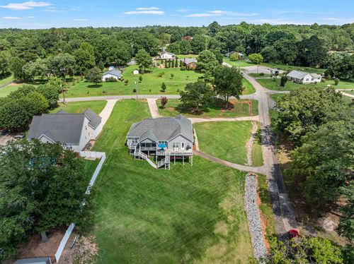 105 Michelle Dr, Chesnee, SC, 29323-8522 | Card Image