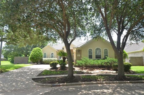 10122 Lost Hollow Ln, Missouri City, TX, 77459-2494 | Card Image