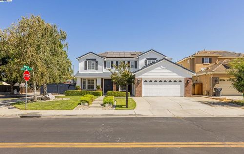 261 Kelley Mist Ct, Tracy, CA, 95377-7066 | Card Image