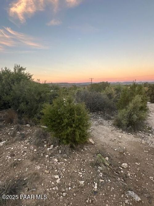 20567 E Cedar Canyon Dr, Cordes Lakes, AZ, 86333-2466 | Card Image