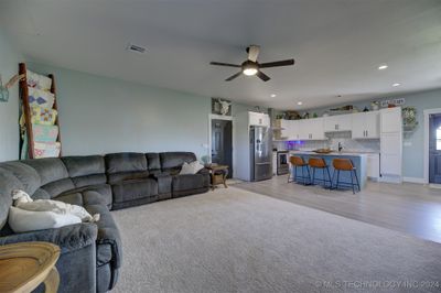 7065 Garfield Road, House other with 3 bedrooms, 2 bathrooms and null parking in Beggs OK | Image 3