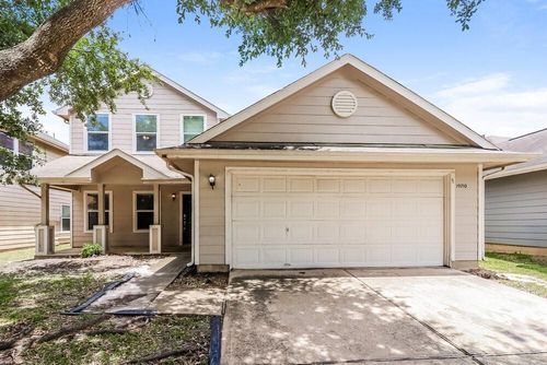 19710 Rocky Shores Dr, Tomball, TX, 77375-5558 | Card Image