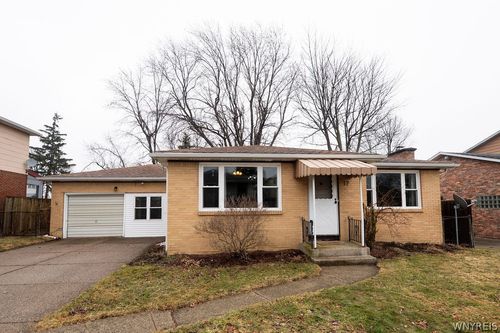17 Woodrow Pl, Cheektowaga, NY, 14225-3105 | Card Image