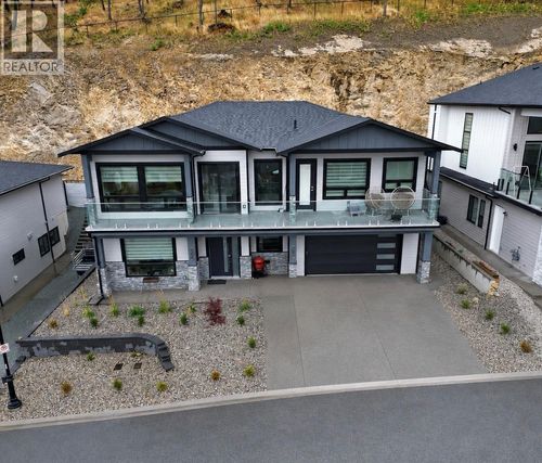 2231 Lavetta Dr, Kelowna, BC, V1P1V1 | Card Image
