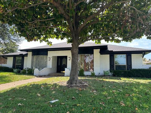 526 Tiffany Trl, Richardson, TX, 75081-5616 | Card Image