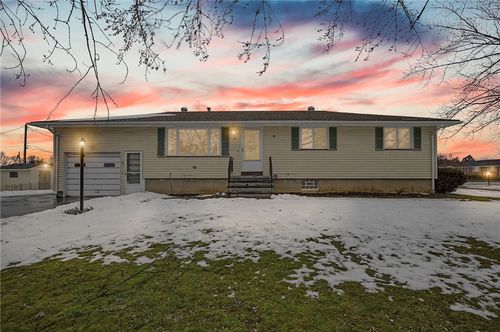 32 Drexel Dr, Gates, NY, 14606-5306 | Card Image