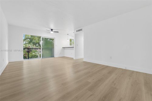 apt-6-12101 Ne 6th Ave, North Miami, FL, 33161-5587 | Card Image