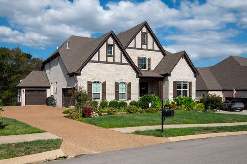 1026 Brighton Ln, Gallatin, TN, 37066-1537 | Card Image