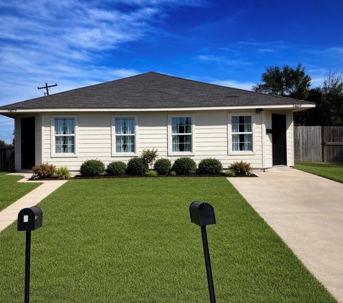5401 Peacock St, Houston, TX, 77033-4191 | Card Image