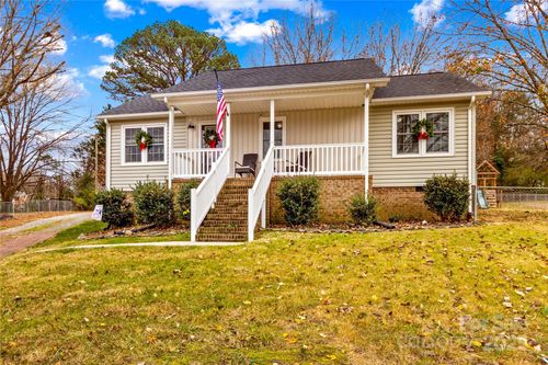 425 Cove Ln, China Grove, NC, 28023-9418 | Card Image