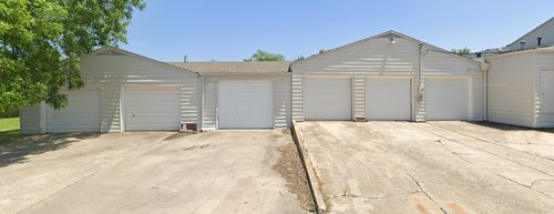 garages-409 W Main Street, Whitesboro, TX, 76273 | Card Image