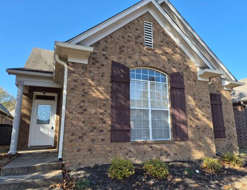 1555 Wynne Grove Rd, Cordova, TN, 38016-5610 | Card Image