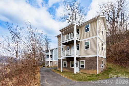 14 Lila Ln, Clyde, NC, 28721-8824 | Card Image