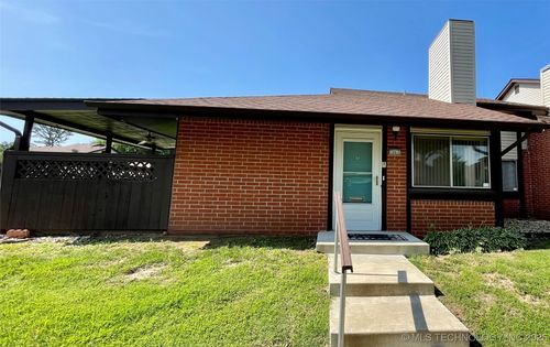 08-1d-10915 E 11th Pl, Tulsa, OK, 74128-4207 | Card Image