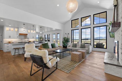 543 Harvest View Ln, KALISPELL, MT, 59901-0813 | Card Image