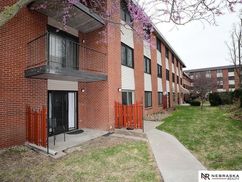 b118-1540 N Cotner Blvd, Lincoln, NE, 68505-1692 | Card Image