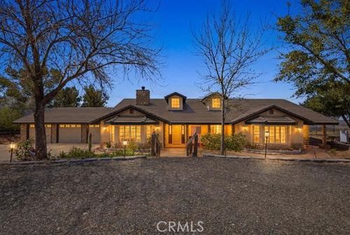 9722 Hierba Rd, Agua Dulce, CA, 91390-4566 | Card Image