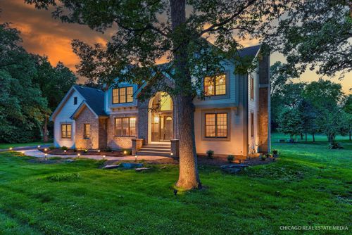 5N672 Jens Jensen Ln, St. Charles, IL, 60175-8709 | Card Image