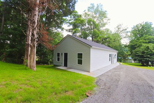 206 Sunset Dr, Red Boiling Springs, TN, 37150-2111 | Card Image