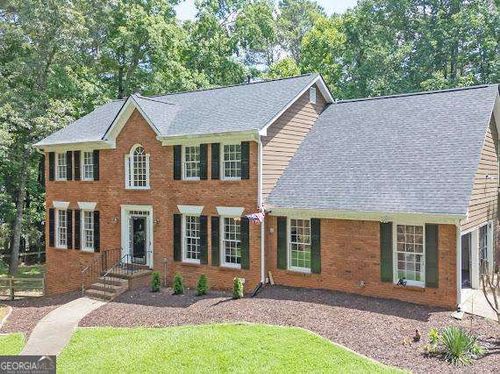10560 Haynes Bridge Rd, Alpharetta, GA, 30022-4802 | Card Image