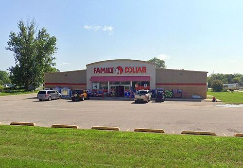 831 S Main St, Crystal, MI, 48818-8653 | Card Image