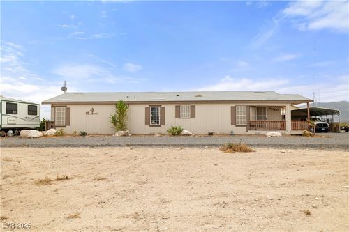 9040 Desert Ln, Pahrump, NV, 89048-8314 | Card Image