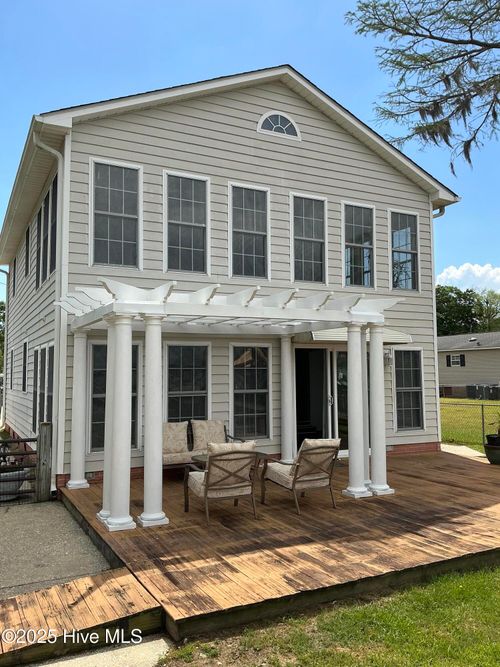 145 Maple Ave, Elizabethtown, NC, 28337-9777 | Card Image