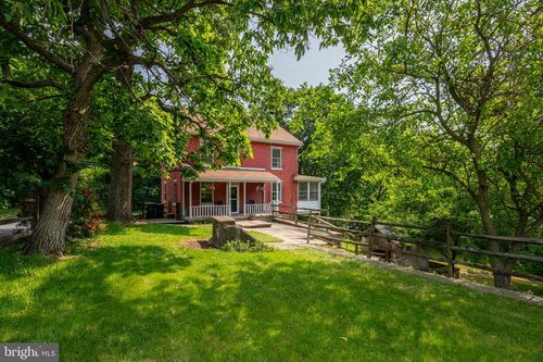1018 Fairview Dr, LEESPORT, PA, 19533-9114 | Card Image