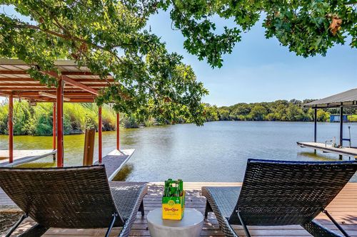 4610 Retreat Ct, Granbury, TX, 76049-6242 | Card Image