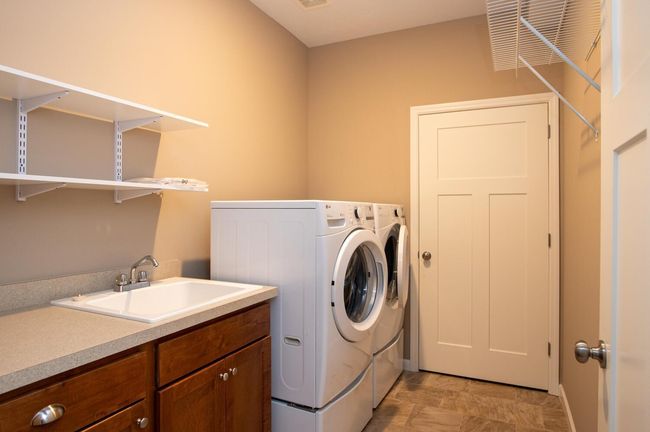 154 Kings Pointe Dr, Townhouse with 2 bedrooms, 2 bathrooms and null parking in Delano MN | Image 26