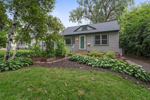 6919 Newton Ave S, Richfield, MN, 55423-2120 | Card Image