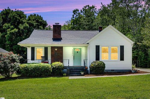 308 S Texas Ave, Greenville, SC, 29611-5374 | Card Image