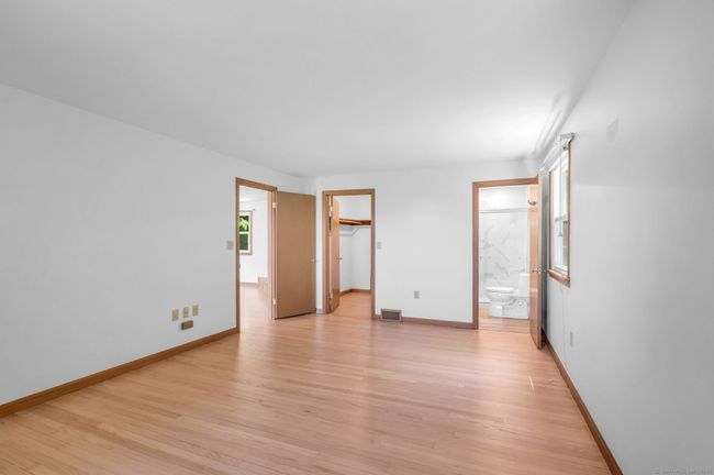 24 Sky Ridge Drive, House other with 3 bedrooms, 3 bathrooms and 8 parking in Somers CT | Image 27