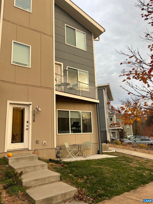 1624 Rialto St, Charlottesville, VA, 22902-6734 | Card Image