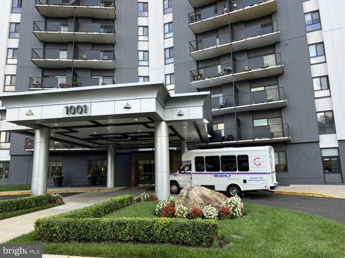 c502-1003 Easton Rd, WILLOW GROVE, PA, 19090-2027 | Card Image