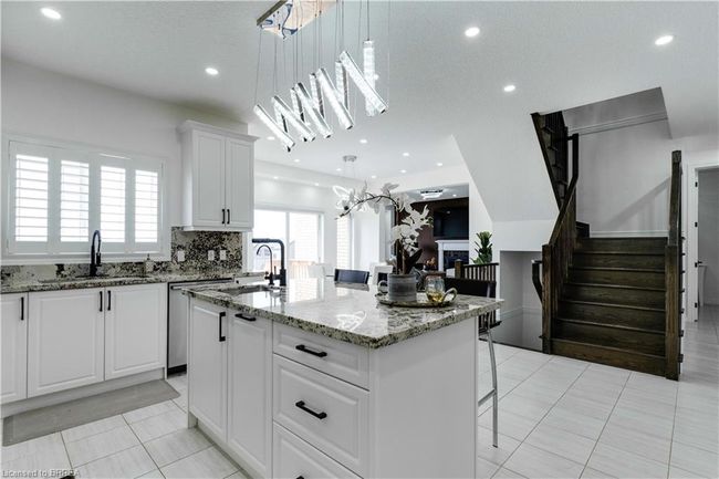 108 Dolomiti Crt, House other with 4 bedrooms, 4 bathrooms and 4 parking in Hannon ON | Image 12