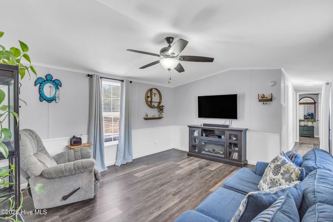 209 N Alena Ct, House other with 3 bedrooms, 2 bathrooms and null parking in Hampstead NC | Image 5