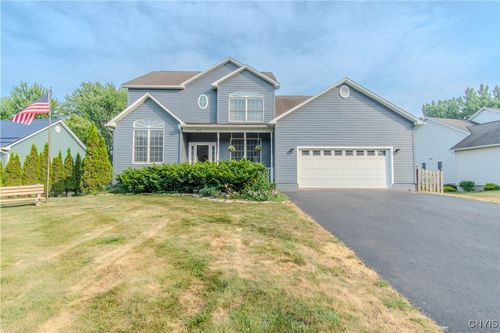 122 Mill Creek Ln, Sackets Harbor, NY, 13685-9744 | Card Image