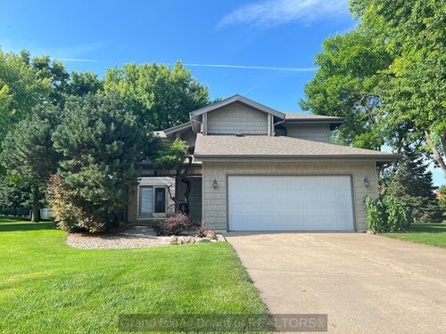 602 Dockside Cv, Hastings, NE, 68901-2558 | Card Image
